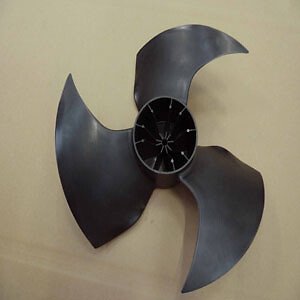 HELICE VENTILATEUR AWHP 22-27 TR - De Dietrich-Chappee - ref 300027070